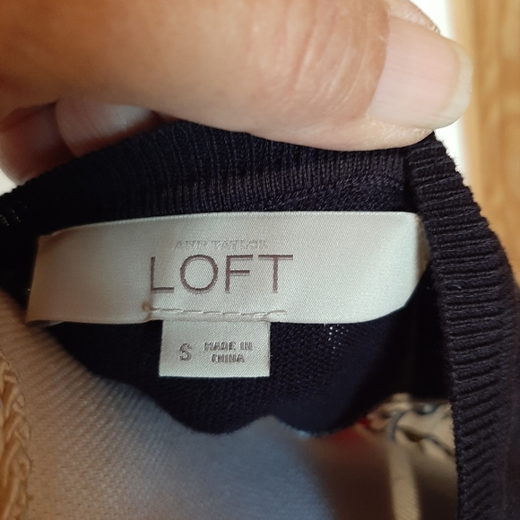 Ann Taylor Loft Knit Sweater Shirt Faux 2 Layer Folk Art Flowers - Picture 4 of 6